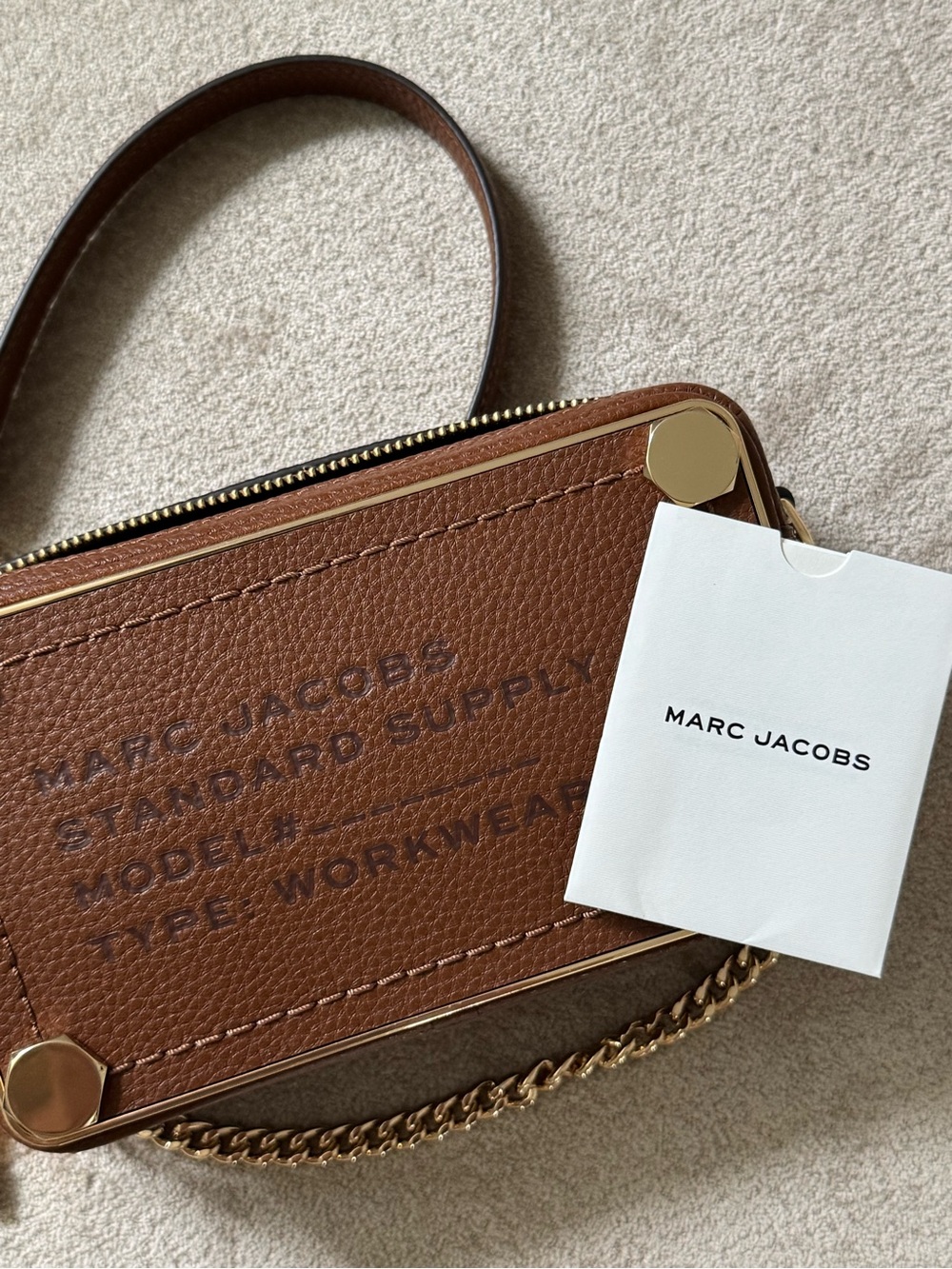 Marc Jacobs Brown Leather Crossbody Card Case with Gold Hardware - Picture 5 of 8